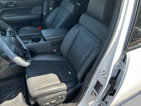 Used 2026 Hyundai Santa Fe Calligraphy AWD/4WD image 13