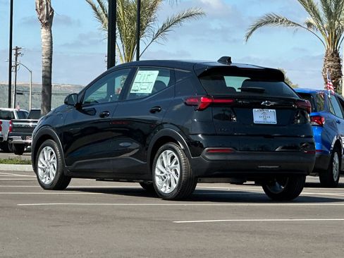 New 2027 Chevrolet Bolt LT w/ Comfort Package image 6