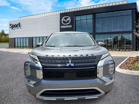 Used 2024 Mitsubishi Outlander SE FWD image 8