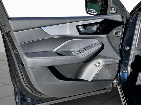 Certified 2026 Acura MDX SH-AWD w/ Technology Package image 10