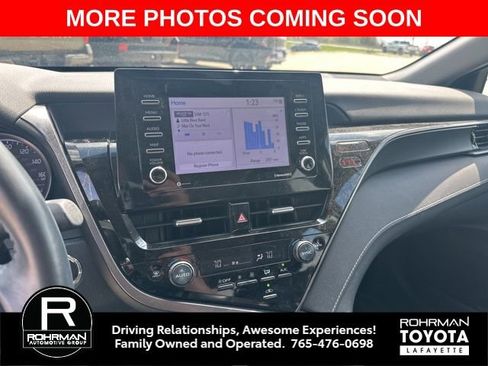 Used 2023 Toyota Camry SE w/ Cold Weather Package image 11