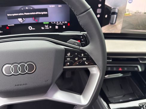 New 2026 Audi Q3 quattro 2.0T AWD/4WD image 18