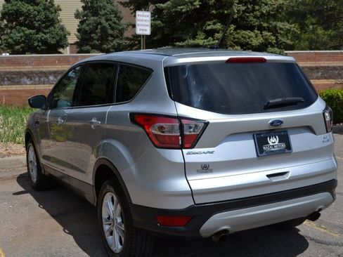 Used 2017 Ford Escape SE image 11
