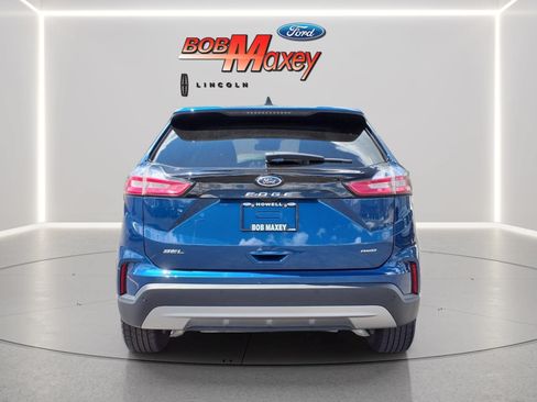 Used 2023 Ford Edge SEL w/ Convenience Package AWD/4WD image 6