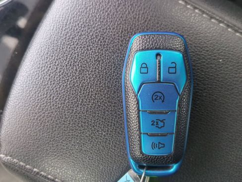 Used 2016 Ford Fusion Energi Titanium w/ Driver Assist Package FWD image 36