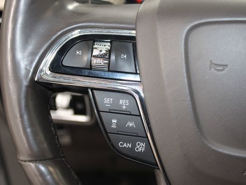 Used 2023 Lincoln Nautilus Reserve w/ Equipment Group 201A image 22