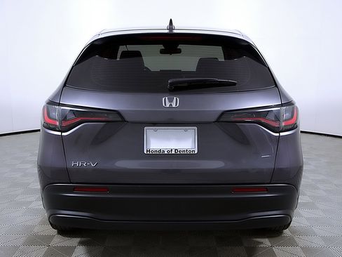 Used 2023 Honda HR-V LX image 8