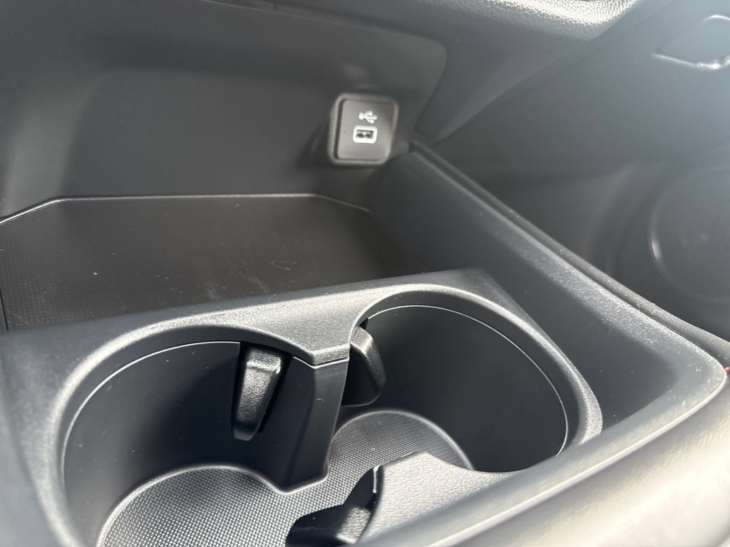 Certified 2025 Honda HR-V Sport image 30