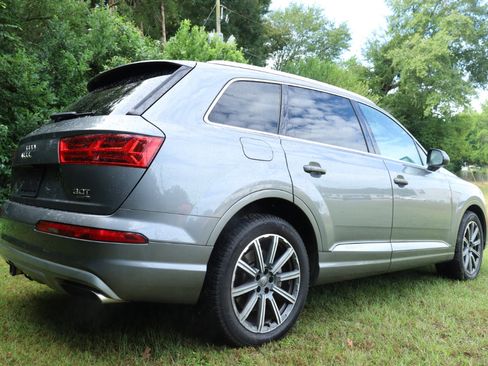 Used 2018 Audi Q7 3.0T Prestige image 3