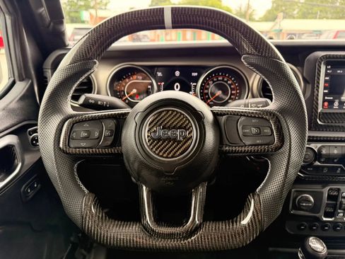 Used 2021 Jeep Gladiator Sport AWD/4WD image 22