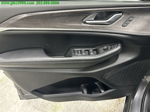 Used 2023 Jeep Grand Cherokee L Limited w/ Luxury Tech Group II AWD/4WD image 25