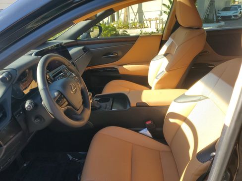 Used 2024 Lexus ES 350 w/ Premium Package image 14