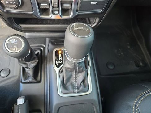 New 2026 Jeep Gladiator Sport AWD/4WD image 20