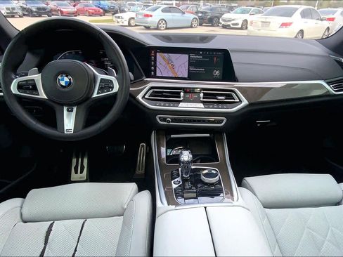 Used 2023 BMW X5 xDrive40i w/ M Sport Package image 15