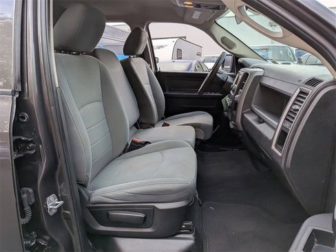 Used 2018 RAM 1500 Express w/ Express Value Package image 23