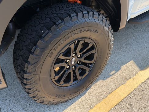 Used 2024 Ford F150 Raptor AWD/4WD image 10