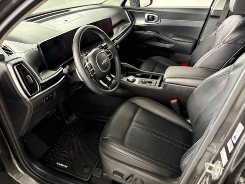 Used 2025 Kia Sorento EX AWD/4WD image 31