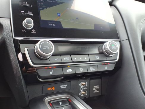 Used 2022 Honda Insight Touring image 19