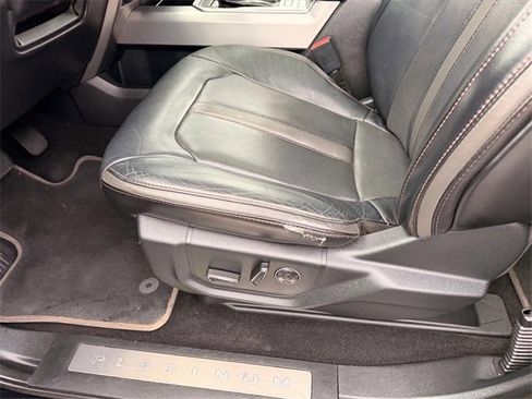 Used 2019 Ford F150 Platinum w/ Equipment Group 701A Luxury image 7