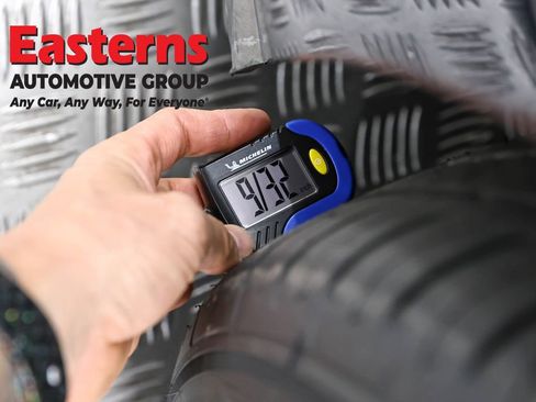 Used 2018 Chevrolet Impala LT w/ LT Leather Package FWD image 28