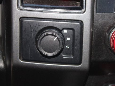 Used 2019 Ford F150 XLT w/ Equipment Group 302A Luxury image 25