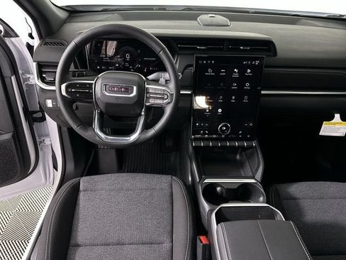 New 2026 GMC Terrain Elevation w/ Black Edition AWD/4WD image 21