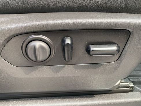 Used 2020 GMC Sierra 1500 SLT w/ SLT Premium Plus Package image 38