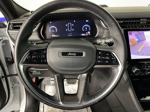 Used 2022 Jeep Grand Cherokee L Overland w/ Luxury Tech Group IV RWD image 21