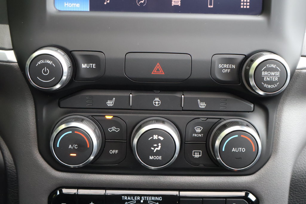 Used 2022 RAM 1500 Big Horn AWD/4WD image 18