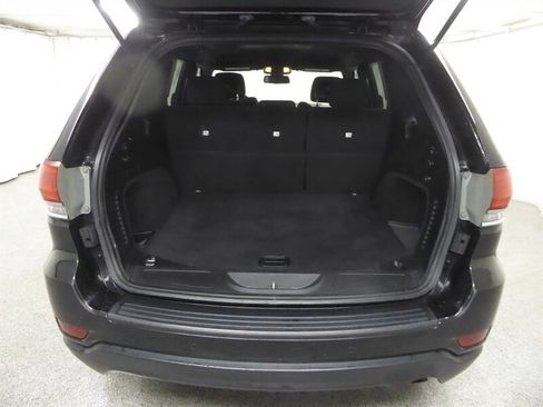 Used 2016 Jeep Grand Cherokee Laredo w/ Quick Order Package 23E image 31