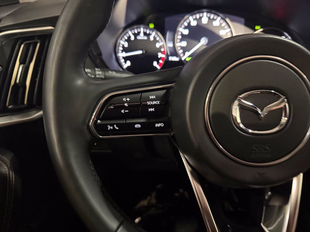 Used 2026 MAZDA CX-90 3.3 Turbo w/ Preferred Package AWD/4WD image 16