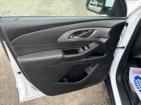 Certified 2023 Chevrolet Traverse LT image 21