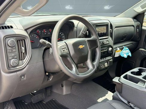 Used 2026 Chevrolet Silverado 1500 Custom AWD/4WD image 4