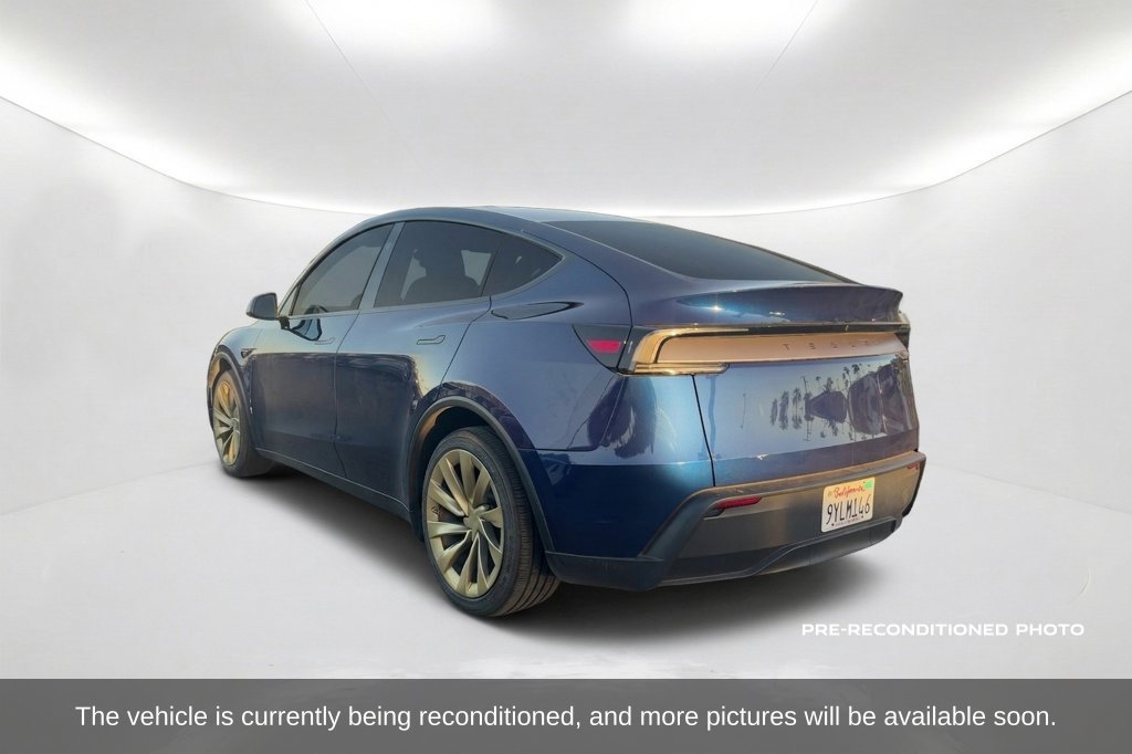 Used 2026 Tesla Model Y Long Range RWD image 8