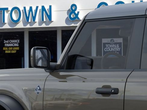 New 2026 Ford Bronco Outer Banks w/ Sasquatch Package AWD/4WD image 22