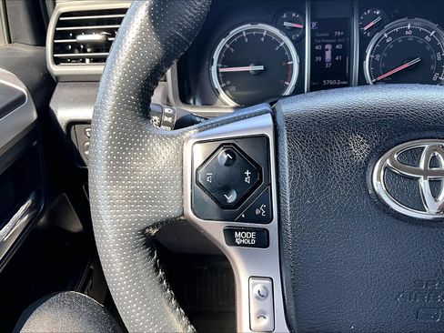 Used 2023 Toyota 4Runner Limited AWD/4WD image 12