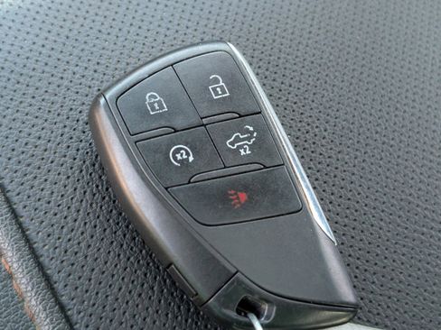 Used 2023 GMC Sierra 1500 AT4 w/ AT4 Premium Package image 30