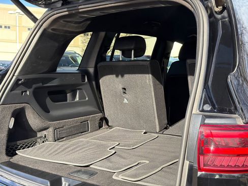 Used 2024 Mercedes-Benz GLB 250 GLB 250 image 9