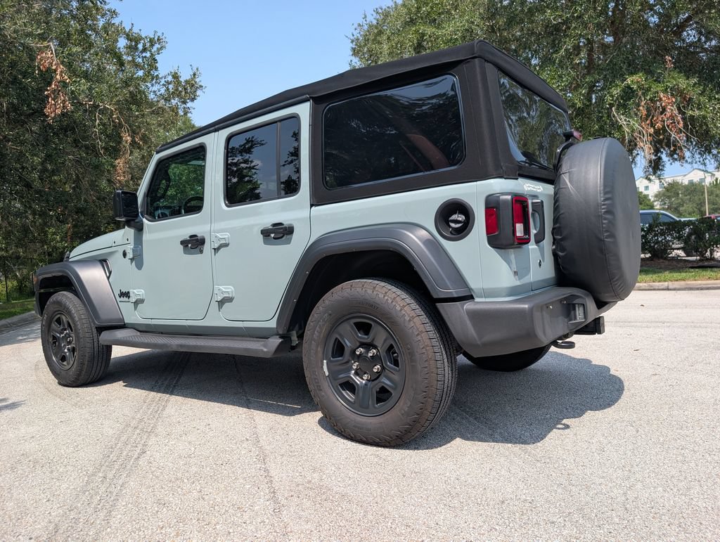Used 2024 Jeep Wrangler Unlimited Sport AWD/4WD image 6