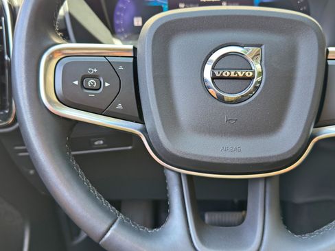 Used 2024 Volvo XC40 B5 Ultimate w/ Protection Package Premier AWD/4WD image 19