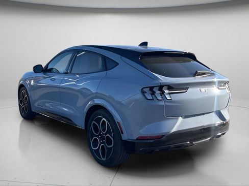 Used 2024 Ford Mustang Mach-E GT image 6