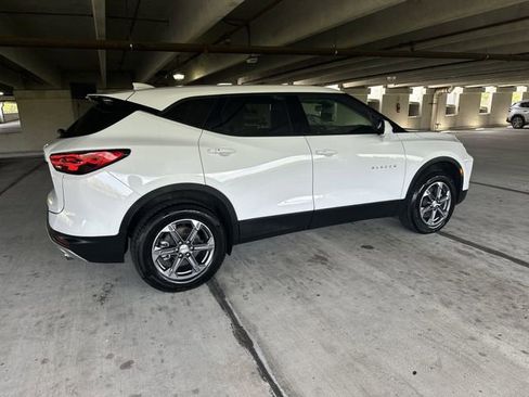 Used 2025 Chevrolet Blazer LT FWD image 35