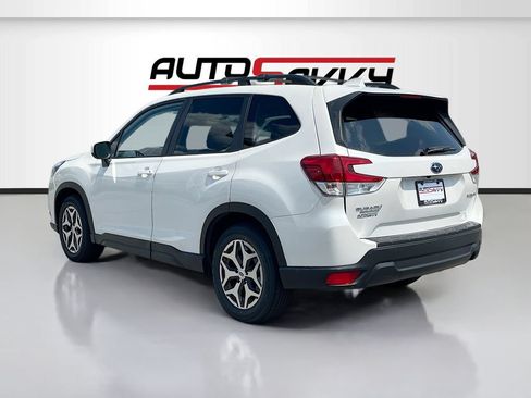 Used 2022 Subaru Forester Premium w/ Popular Package #1 AWD/4WD image 5