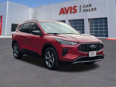 Used 2025 Ford Escape ST-Line image 9