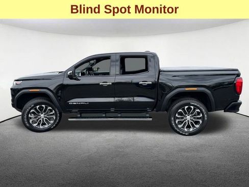 Used 2024 GMC Canyon Denali AWD/4WD image 6