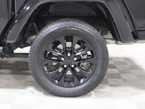 Used 2023 Jeep Gladiator Overland AWD/4WD image 42