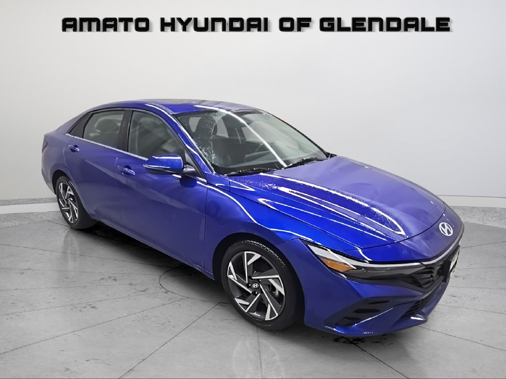 Certified 2025 Hyundai Elantra Limited FWD image 8