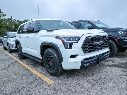 Used 2026 Toyota Sequoia TRD Pro AWD/4WD image 6