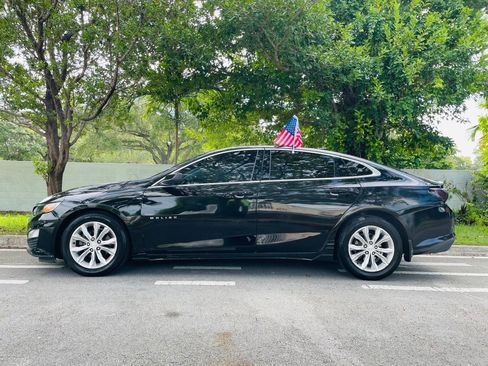 Used 2019 Chevrolet Malibu LT image 2