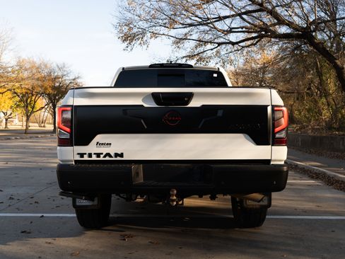 Used 2023 Nissan Titan PRO-4X w/ Pro-4x Convenience Package image 8